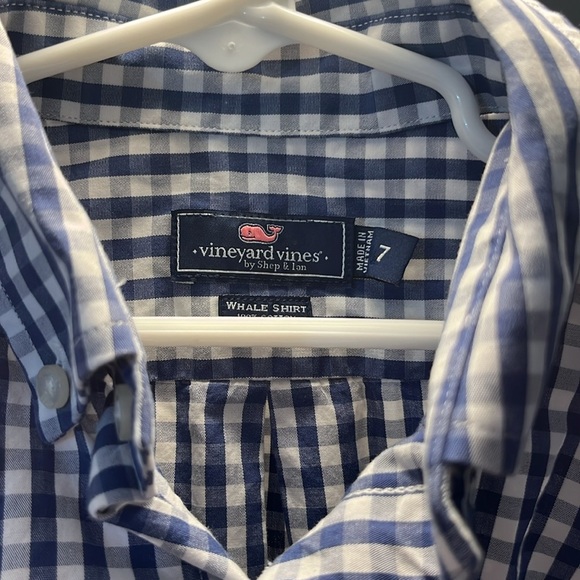 Vineyard Vines whale shirt - Picture 3 of 5